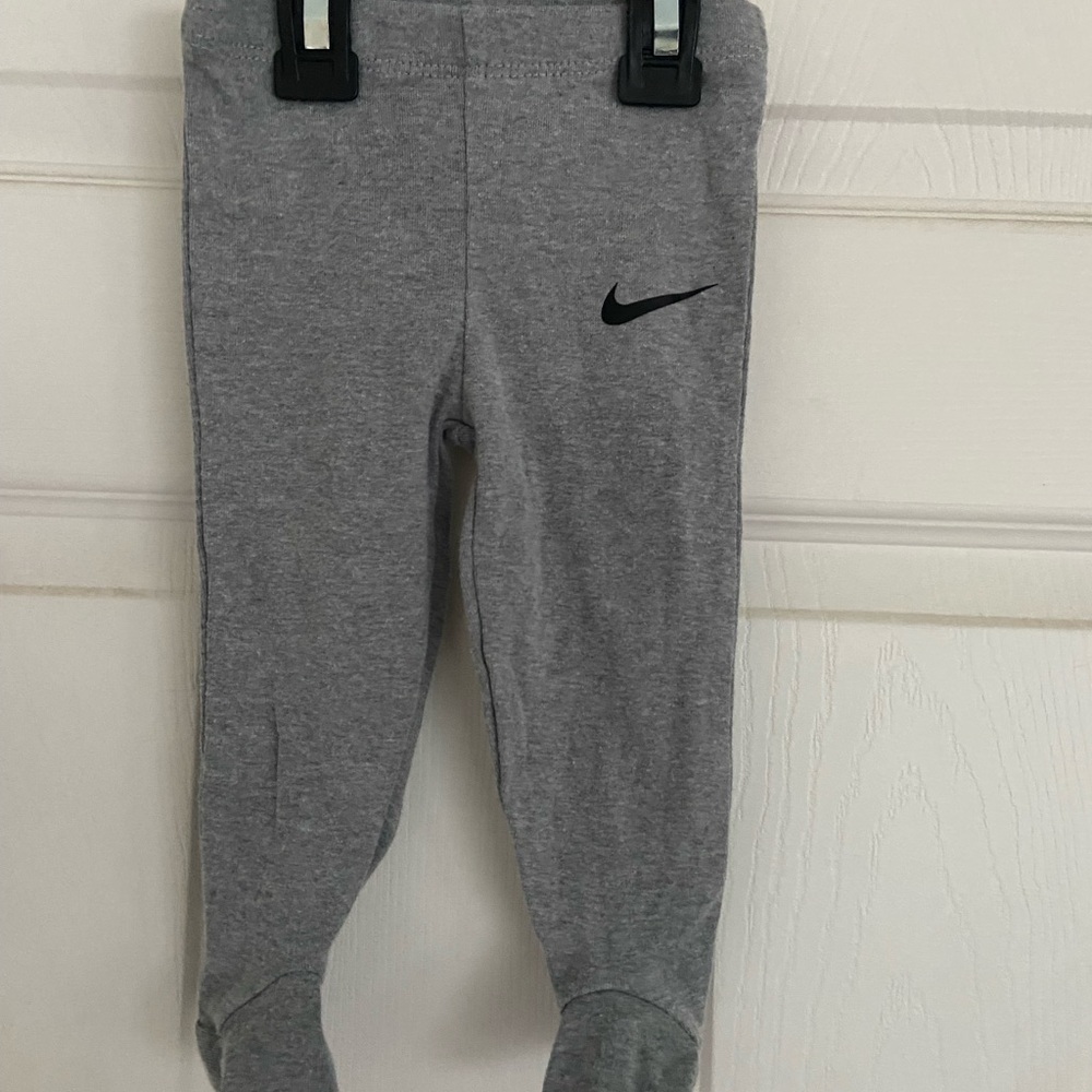 Infant Nike Gray Footie Pants 6months boys Nike swoosh sweatpants joggers